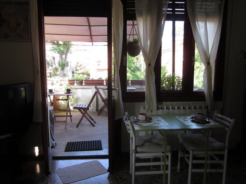 B & B Livia Oliva Lido di Venezia ภายนอก รูปภาพ